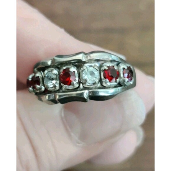 VTG Silver Signed Garnet Ring Size 8.5 Tested Sterling 7 stones, 4g - Picture 1 of 9